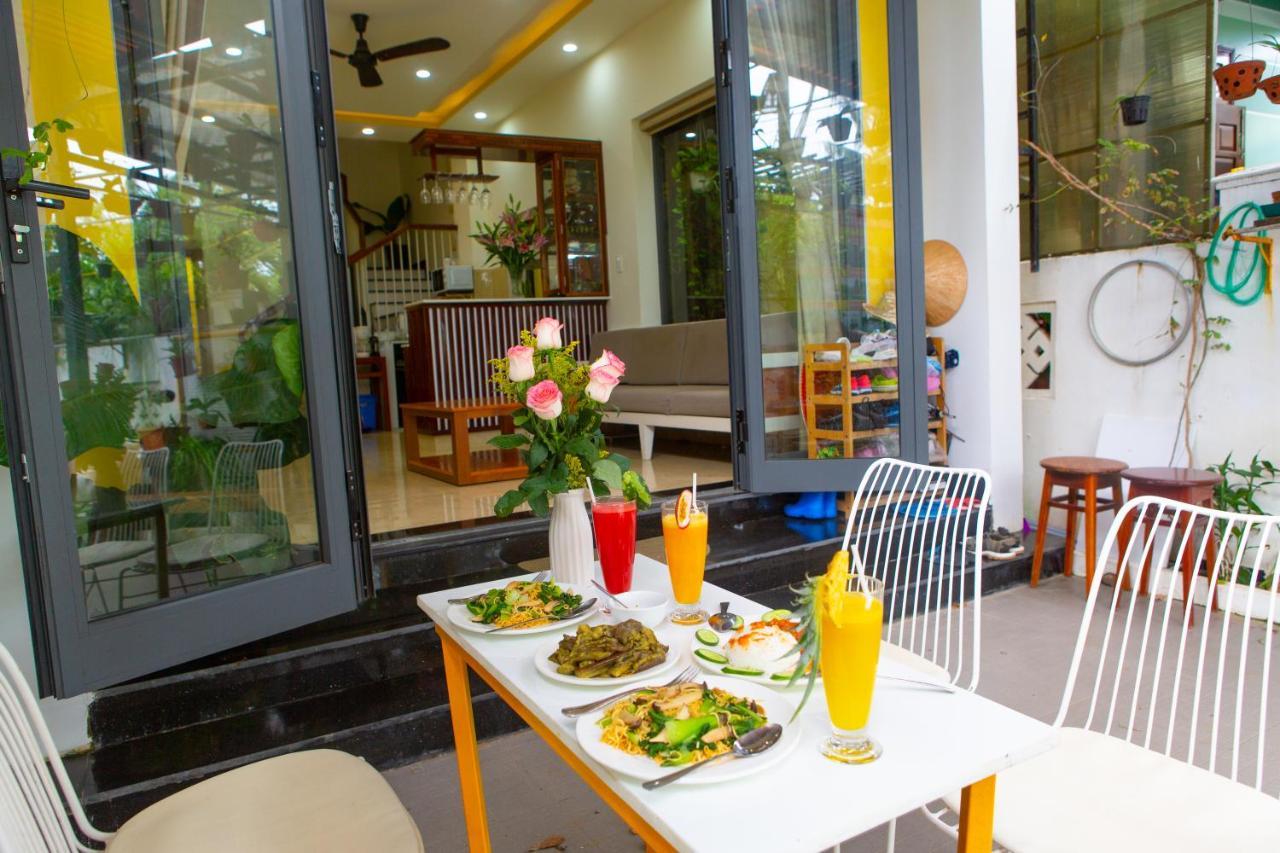 Coral Riverside Homestay & Hostel Хой Ан Екстериор снимка