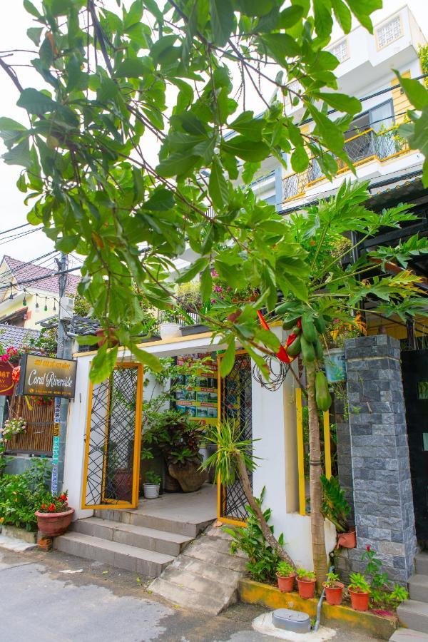 Coral Riverside Homestay & Hostel Хой Ан Екстериор снимка