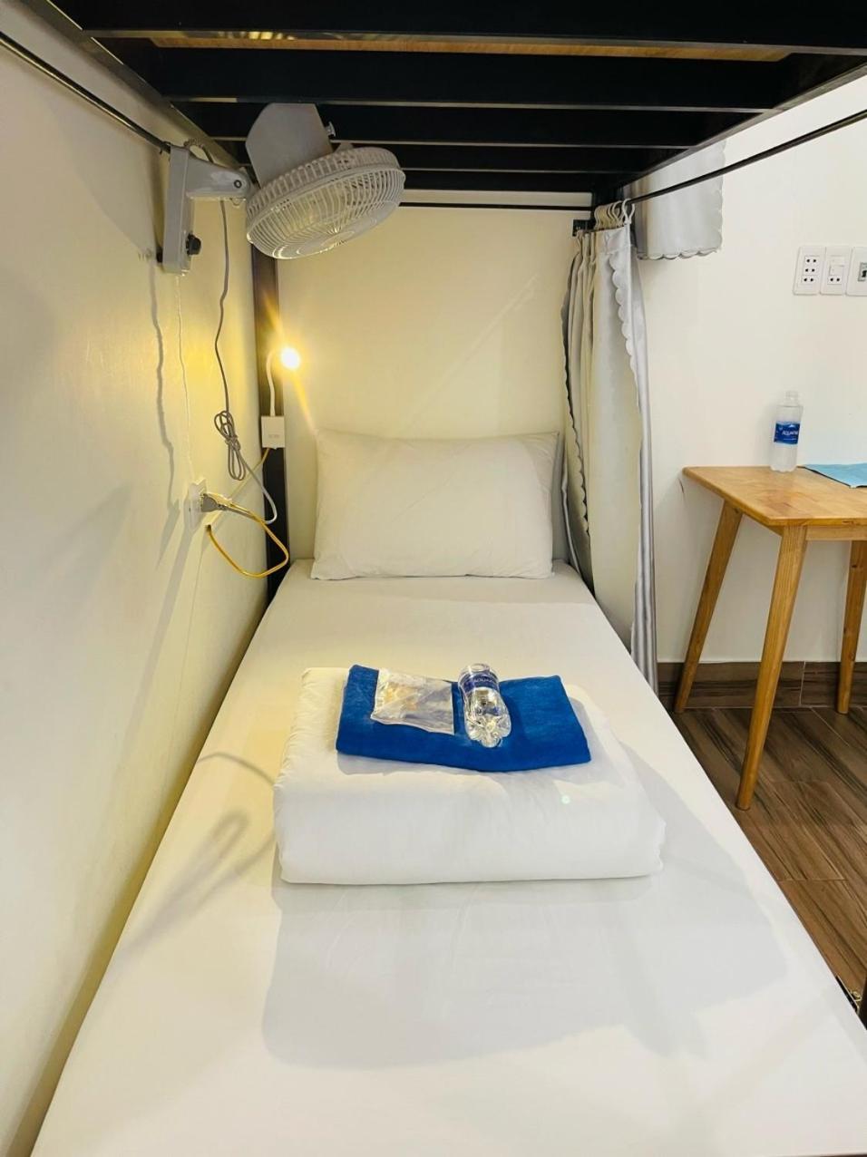 Coral Riverside Homestay & Hostel Хой Ан Екстериор снимка