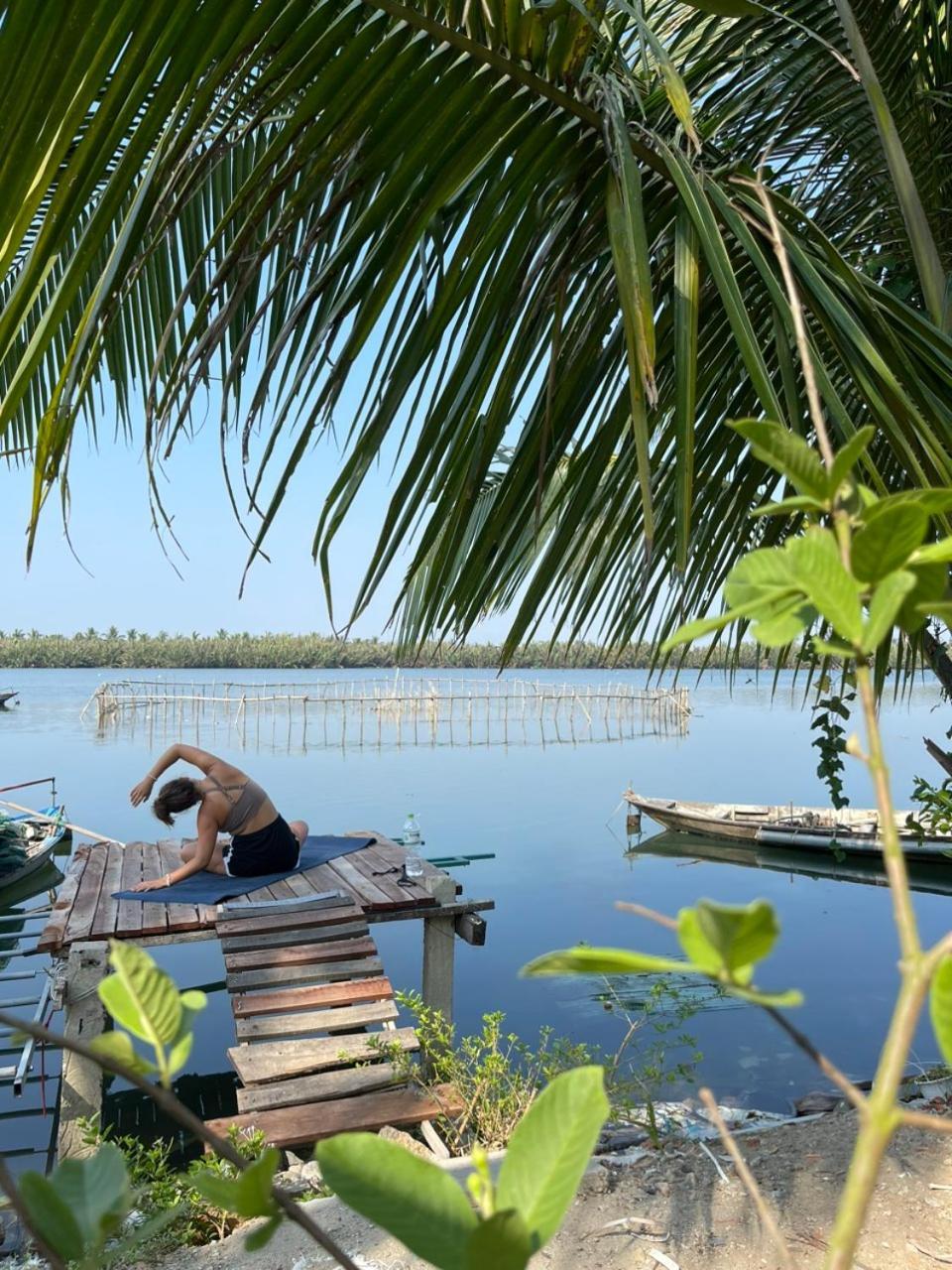 Coral Riverside Homestay & Hostel Хой Ан Екстериор снимка