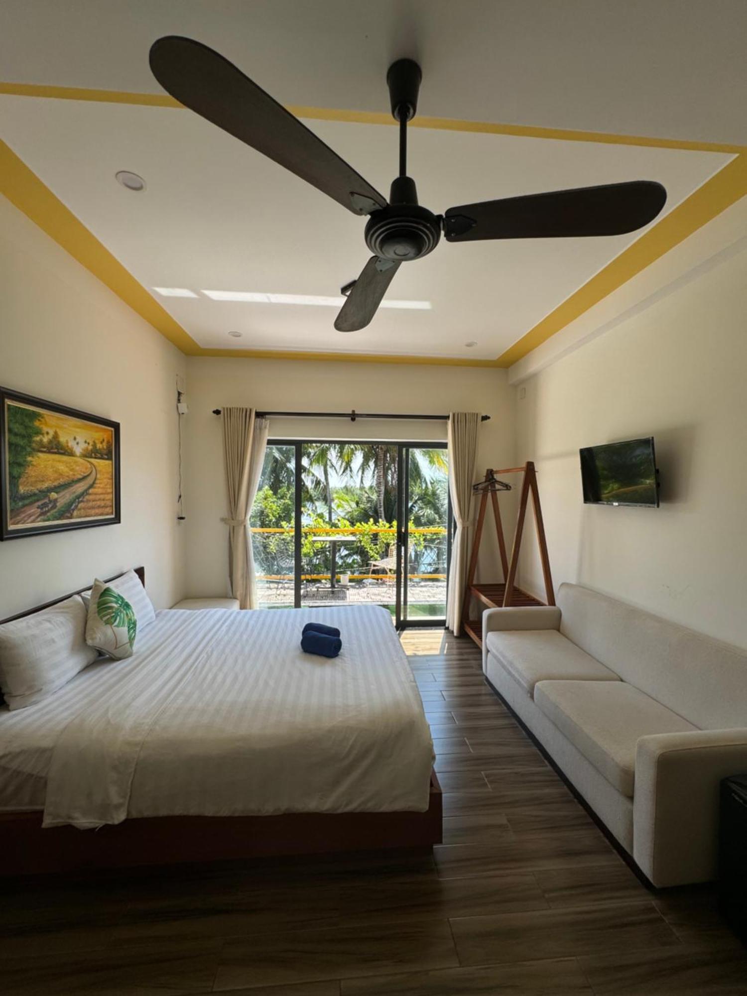 Coral Riverside Homestay & Hostel Хой Ан Екстериор снимка